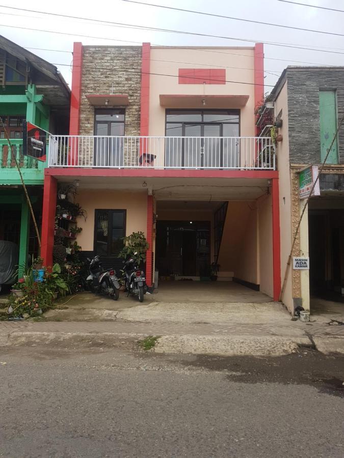 Labella Homestay Syariah Dieng Banjarnegara Экстерьер фото